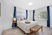 Santorini House - 3 Bed 2 Bath in Wilton Manors - Walking Distance to Wilton Drive - spa