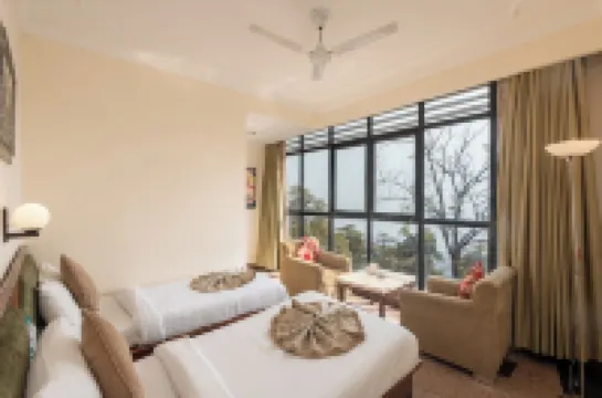 Green Castle Mall Road