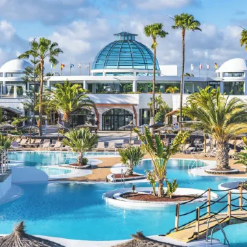 Elba Lanzarote Royal Village Resort Отели рядом с достопримечательностью «Пляж Фламинго»
