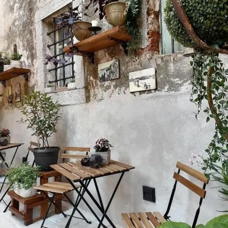 History House Moja Ti 1830