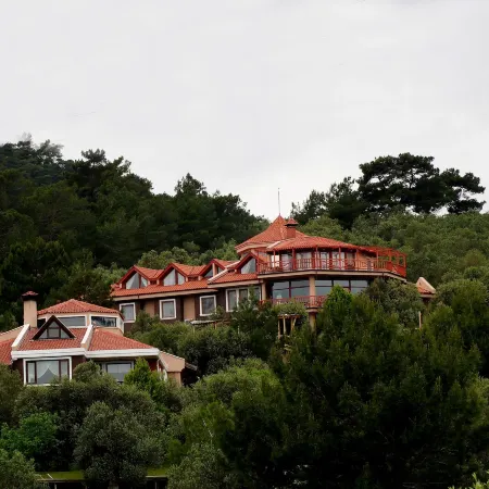 Aeneas Hotel