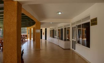 The City Royal Resort Hotel