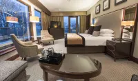 Parklands Hotel & Country Club Hotels in Giffnock