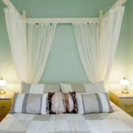 Cottage - Sleeps 5 - Hot Tub - Garden - Parking