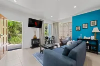 Blue Summit Hideaway Hotels in Yungaburra