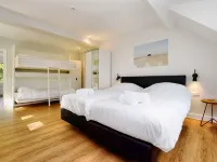 Opulent Holiday Home in Spa with Sauna, Hot Tub, Playroom Hotele w: Spa