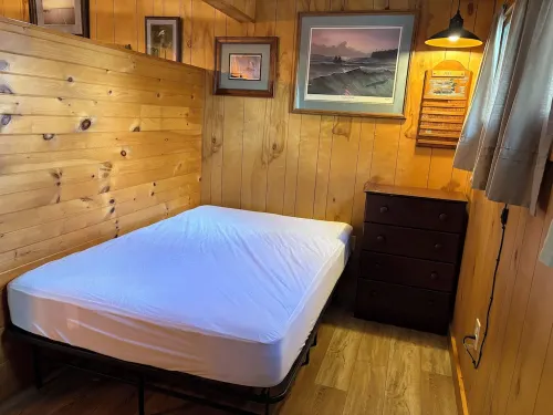 Beautiful Sunset Lake cabin rental