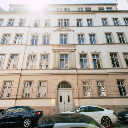 Luga Homes - Gewandhaus