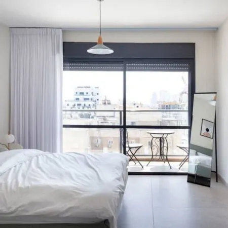 Beachside 3Br l Huge Patio and Parking l Mamad