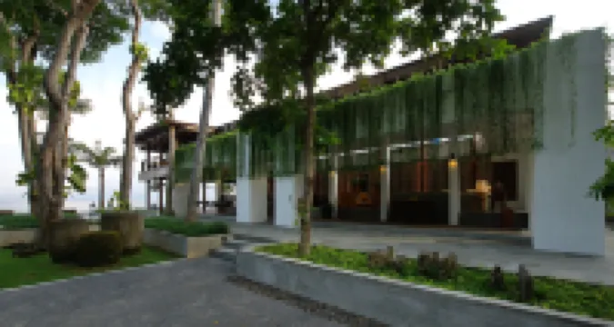 ジーヴァ サンタイ ヴィラ スンギギ周辺のホテル