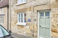 Host & Stay - Willow Cottage Hotels in Helmsley