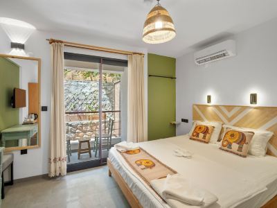 The Green Goose Hotel