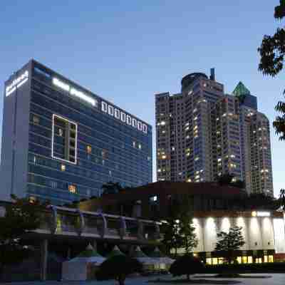 그랜드 머큐어 앰배서더 창원 Hotel Exterior