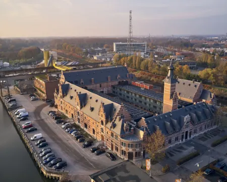 ファン デル ファルク ホテル メッヘレン メッヒェレンのホテル