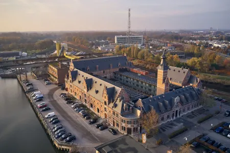 Van der Valk Hotel Mechelen Отели рядом с достопримечательностью «Midas Mechelen»