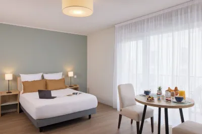 Zenitude Hôtel Résidences Plérin Hôtels à proximité de : La Grande Plage des Rosaires