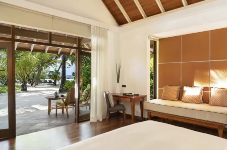 Kurumba Maldives Отели в г. Vihamanafushi