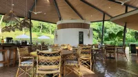 Suitree Experience Hotel - breakfast