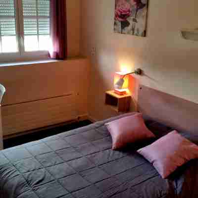 Logis Hôtel la Promenade Rooms