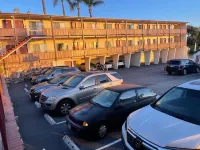 Seahorse Inn Manhattan Beach - LAX - parking