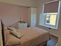 1BR Sheffield Stay - Private Secure Free Parking Hotels near Christ Church C of E Church, Pitsmoor