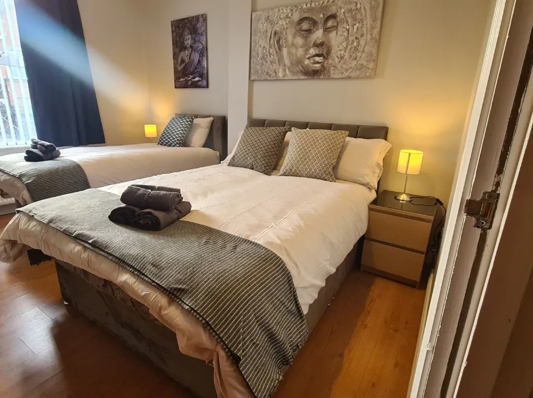 Waterworks En Suite Rooms With Private Living Room - Belfast