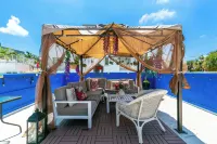 2 Bedroom 2 Bath Loft with Exclusive Rooftop & Hot Tub