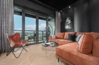 Margi Velvet Apartament 13TH Floor LED Ceiling Bath Pool Hotels in Politz