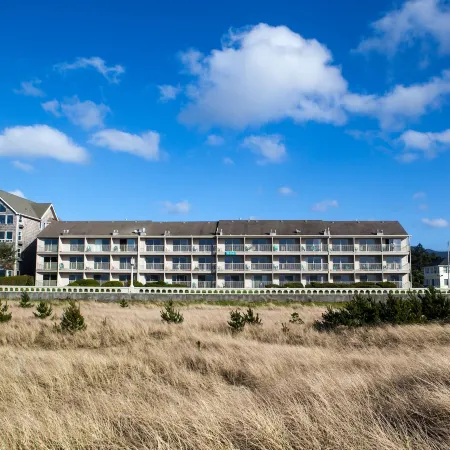 Hi Tide Oceanfront Inn
