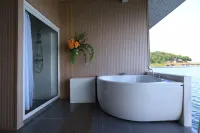 Raya Buri Resort Kanchanaburi - Parkplatz
