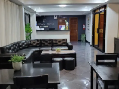 Rangya Hotel Hotele w: Tagaytay