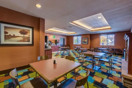 Grand Vista Hotel Parachute