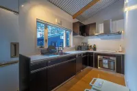 Powdersuites by the Hakuba Collection