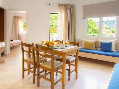 Melissa Apartments, Studios & Suites