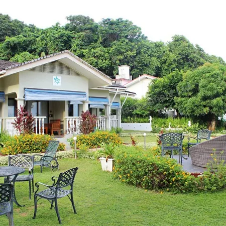 Le Relax Hotel and Restaurant