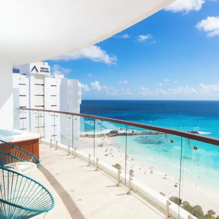 Altitude at Krystal Grand Cancun - All Inclusive