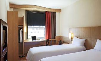 Ibis Paris la Défense Esplanade