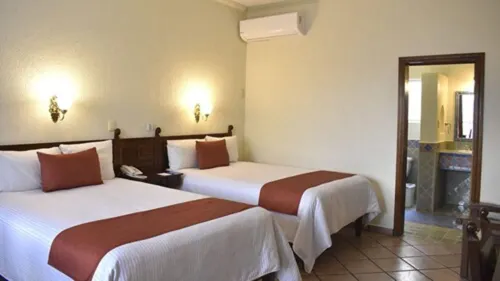 Hotel Sand's San Luis Potosí - Kolam Renang