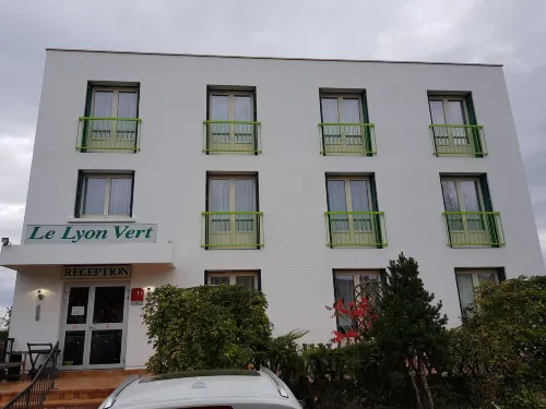 Le Lyon Vert Hotels in Marcillat-en-Combraille