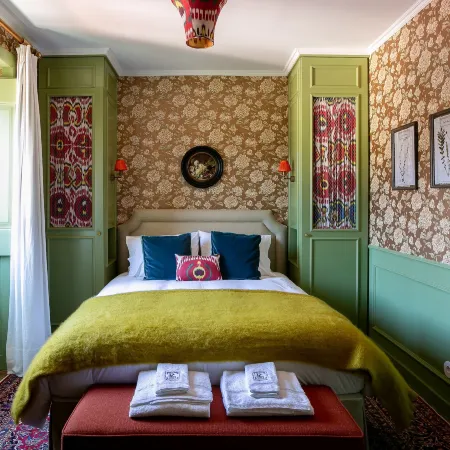 Rosegarden Essence Sintra - by Unlock Hotels