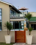 Sandra's Guest House Hôtels à : Langebaan