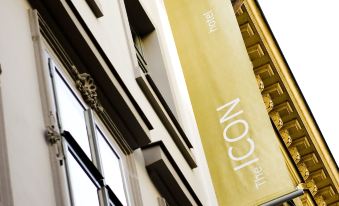 The Icon Hotel & Lounge