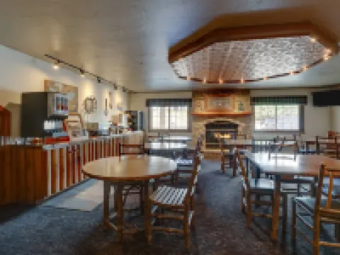 Stoney Creek Lnn Galena Hotels in West Galena Township