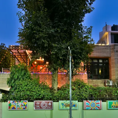 Hoztel Jaipur Hotels near Sindhi Camp