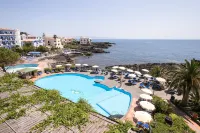 Arathena Rocks Hotel - С бассейном