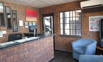 Shakespeare Motel