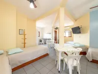Chalés Four Seasons Hotels in Ubatuba