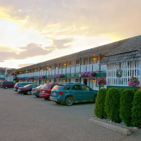 Grama's Inn