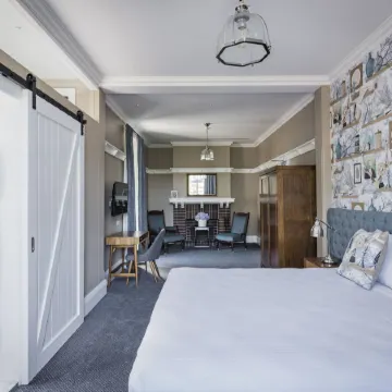 The North Sydney Hotel Отели рядом с достопримечательностью «Сиднейская бухта»