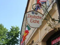 Hotel Deutsche Eiche Отели рядом с достопримечательностью «Резиденция»